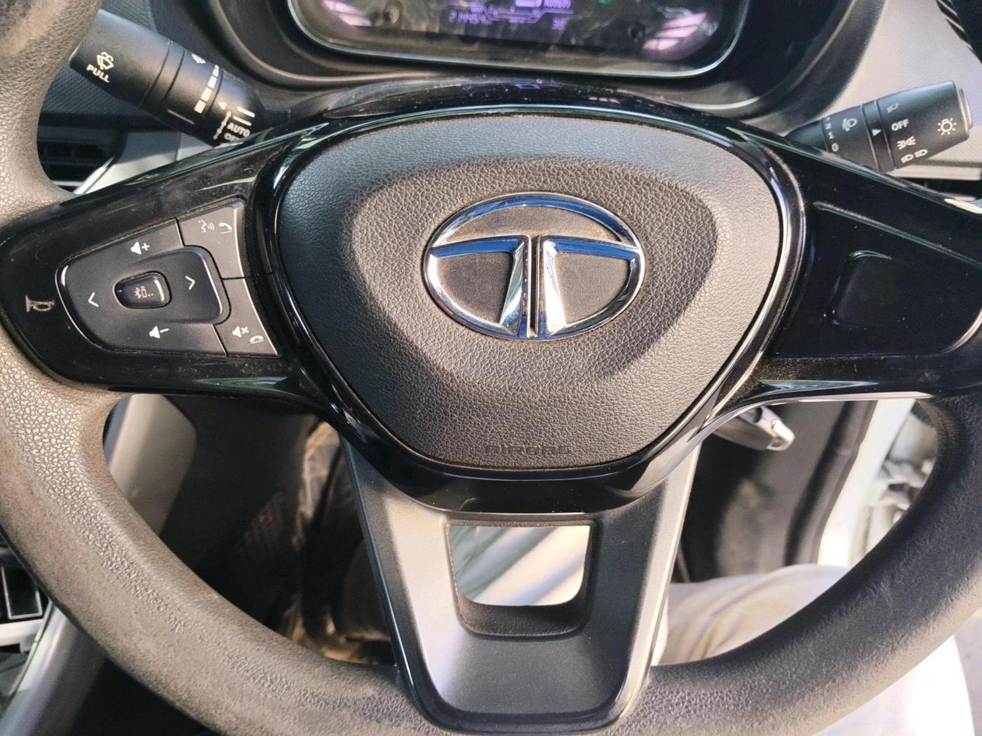 2021 Tata NEXON XMA SUNROOF DIESEL, Diesel, Automatic, 2,14,454 km, interior