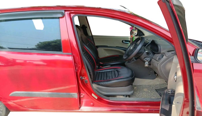 2012 Hyundai i10 MAGNA 1.1 LPG, Petrol, Manual, 1,44,090 km, interior