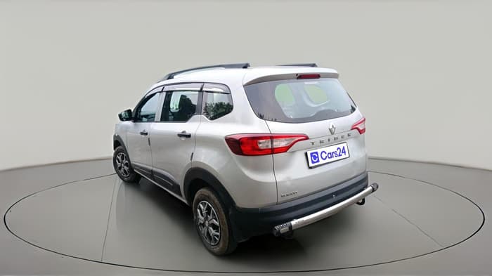2022 Renault TRIBER RXE MT, Petrol, Manual, 28,607 km, exterior