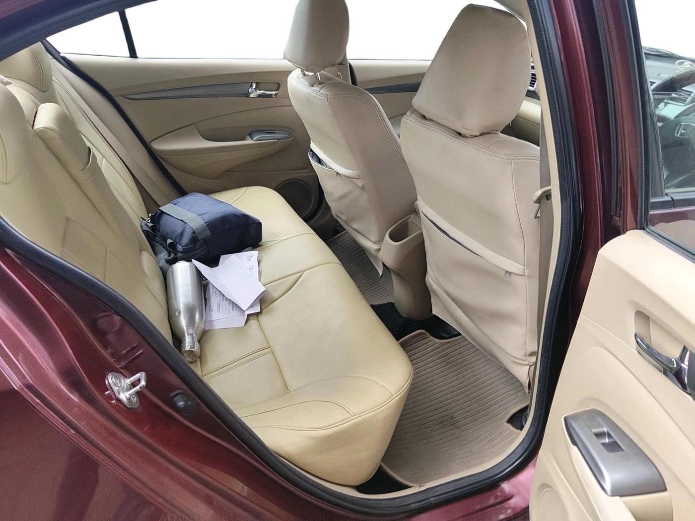 2013 Honda City 1.5L I-VTEC V MT, Petrol, Manual, 1,21,491 km, interior