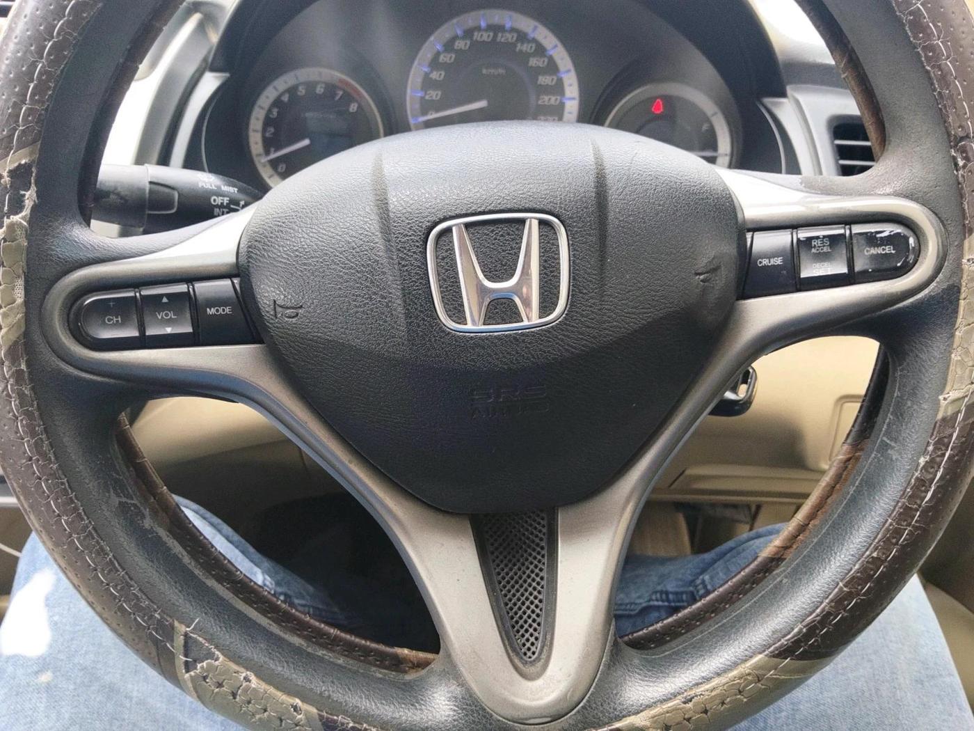 2013 Honda City 1.5L I-VTEC V MT, Petrol, Manual, 1,21,491 km, interior