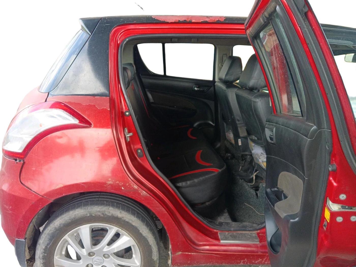 2013 Maruti Swift ZDI, Diesel, Manual, 1,29,969 km, interior