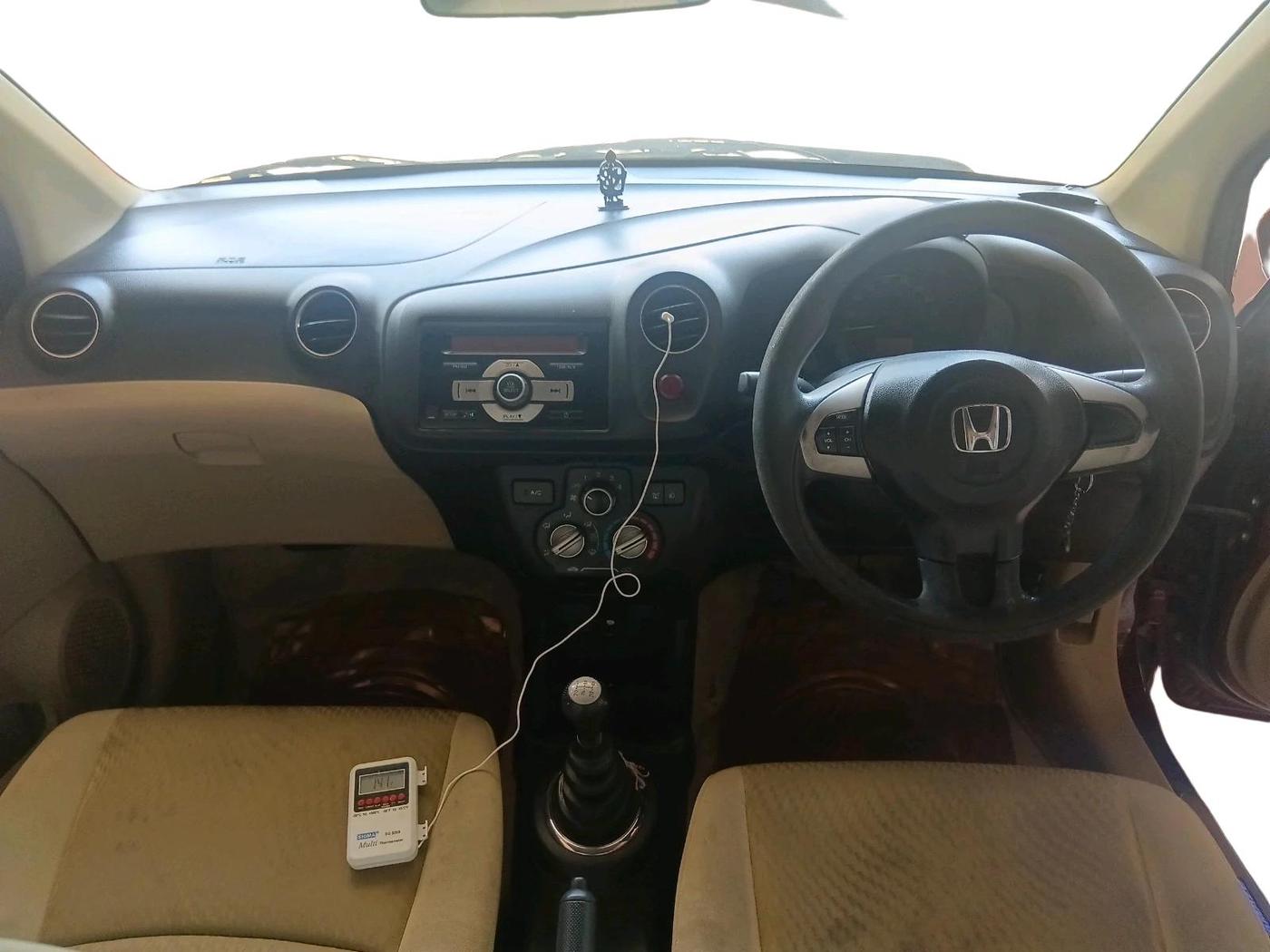 2015 Honda Amaze 1.2L I-VTEC VX, Petrol, Manual, 1,32,309 km, interior