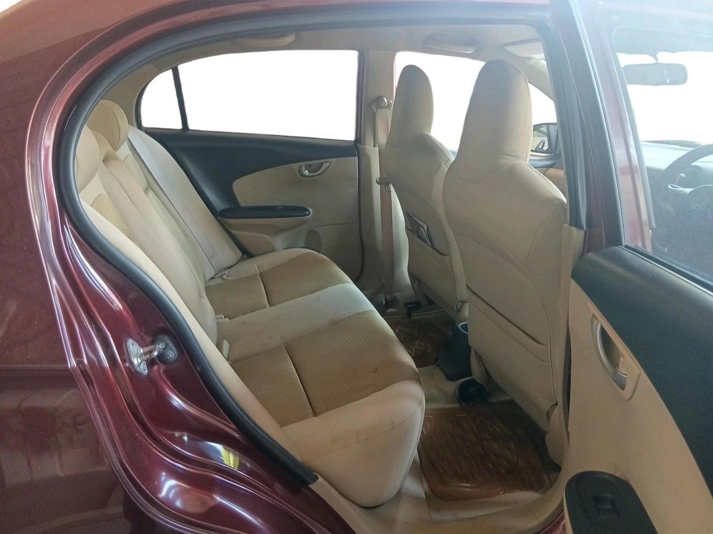 2015 Honda Amaze 1.2L I-VTEC VX, Petrol, Manual, 1,32,309 km, interior