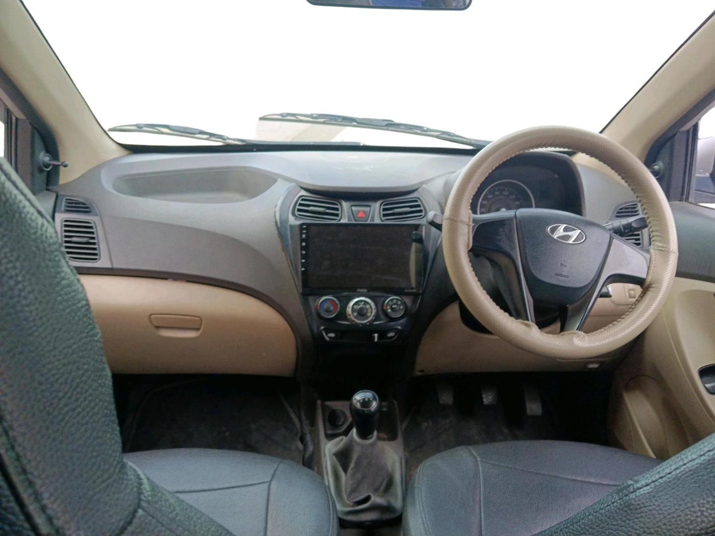 2018 Hyundai Eon ERA +, Petrol, Manual, 75,444 km, interior