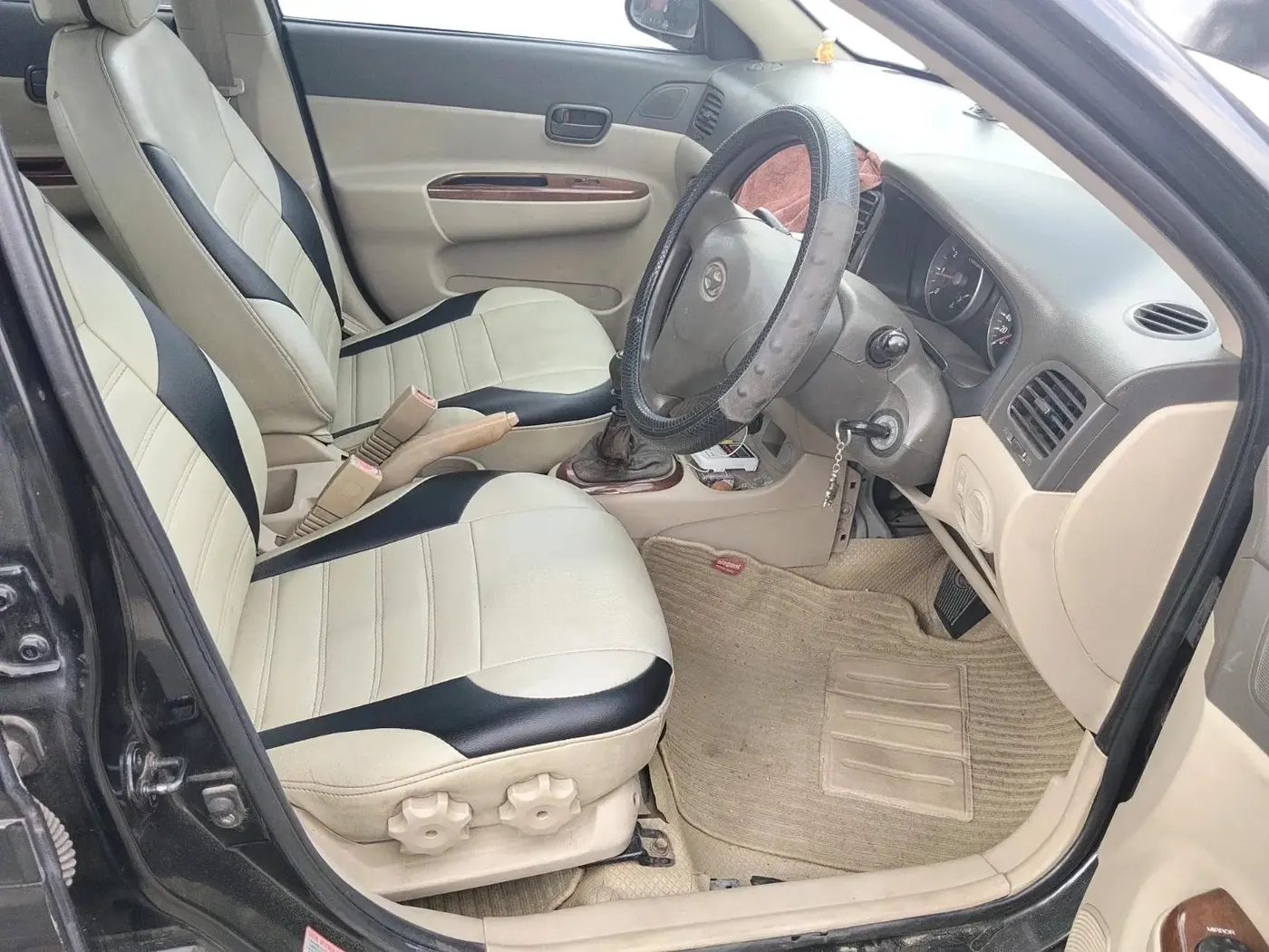 2008 Hyundai Verna VGT CRDI SX ABS, Diesel, Manual, 1,32,043 km, interior