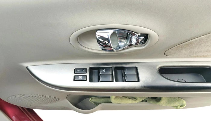 2015 Nissan Micra XV CVT, Petrol, Automatic, 46,370 km, interior