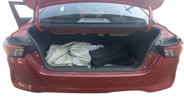 2025 Maruti Dzire ZXi AMT, Petrol, Automatic, 2,630 km, exterior