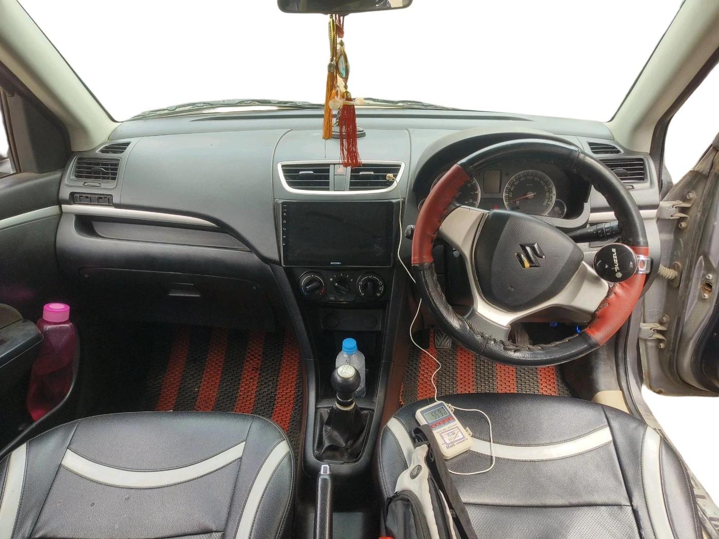 2014 Maruti Swift VXI, Petrol, Manual, 69,987 km, interior