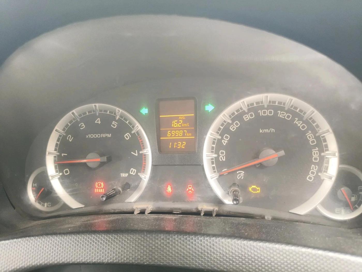 2014 Maruti Swift VXI, Petrol, Manual, 69,987 km, interior