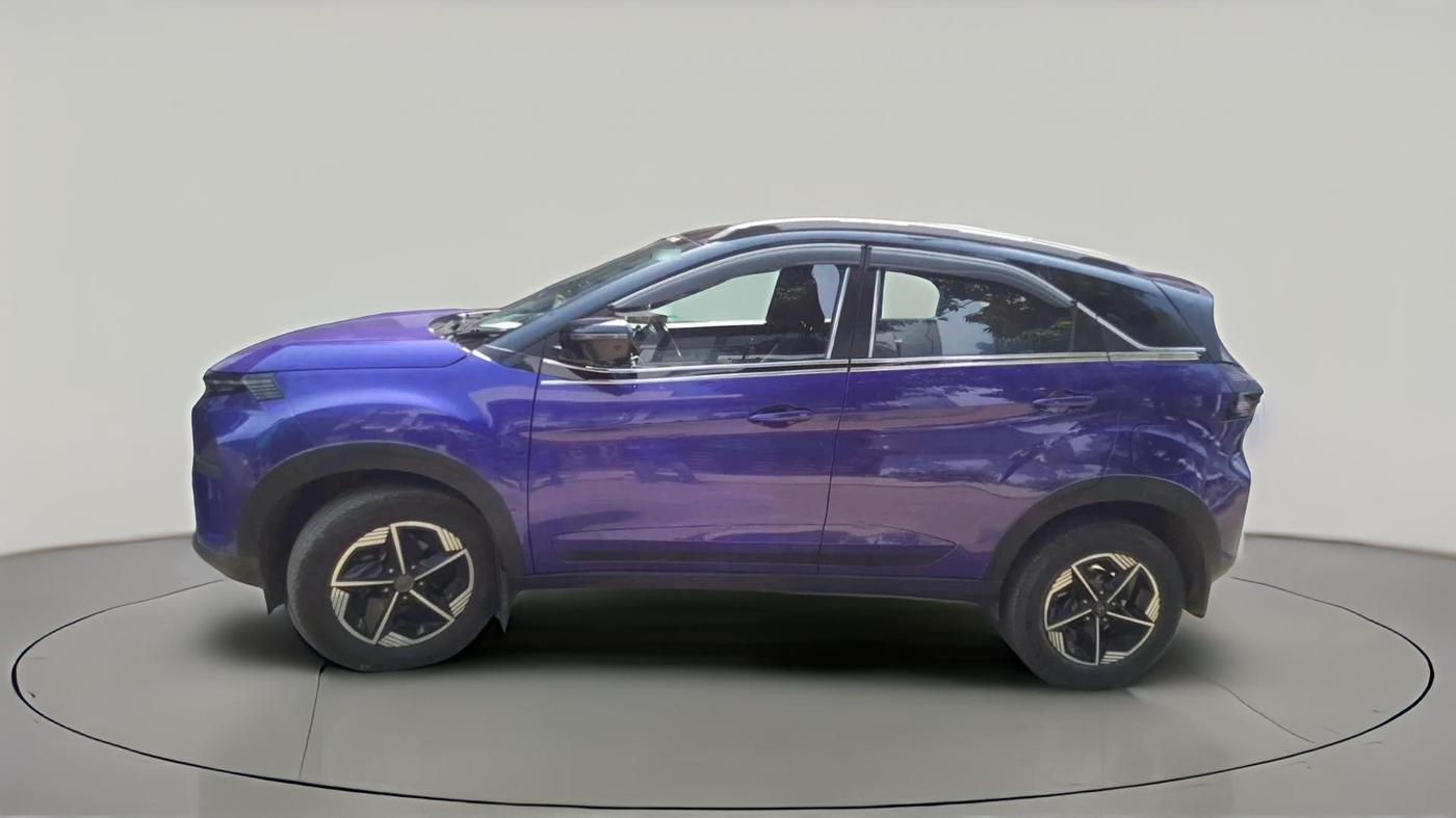 2023 Tata NEXON FEARLESS PURPLE + SUNROOF DUAL TONE 1.5 DIESEL, Diesel, Manual, 39,456 km, exterior
