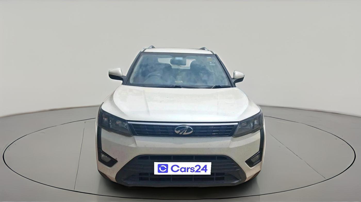 2020 Mahindra XUV300 W4 1.2 PETROL, Petrol, Manual, 92,287 km, exterior
