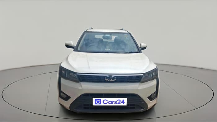 2020 Mahindra XUV300 W4 1.2 PETROL, Petrol, Manual, 92,287 km, exterior