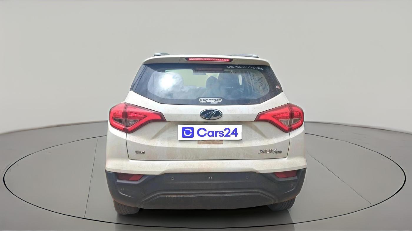 2020 Mahindra XUV300 W4 1.2 PETROL, Petrol, Manual, 92,287 km, exterior