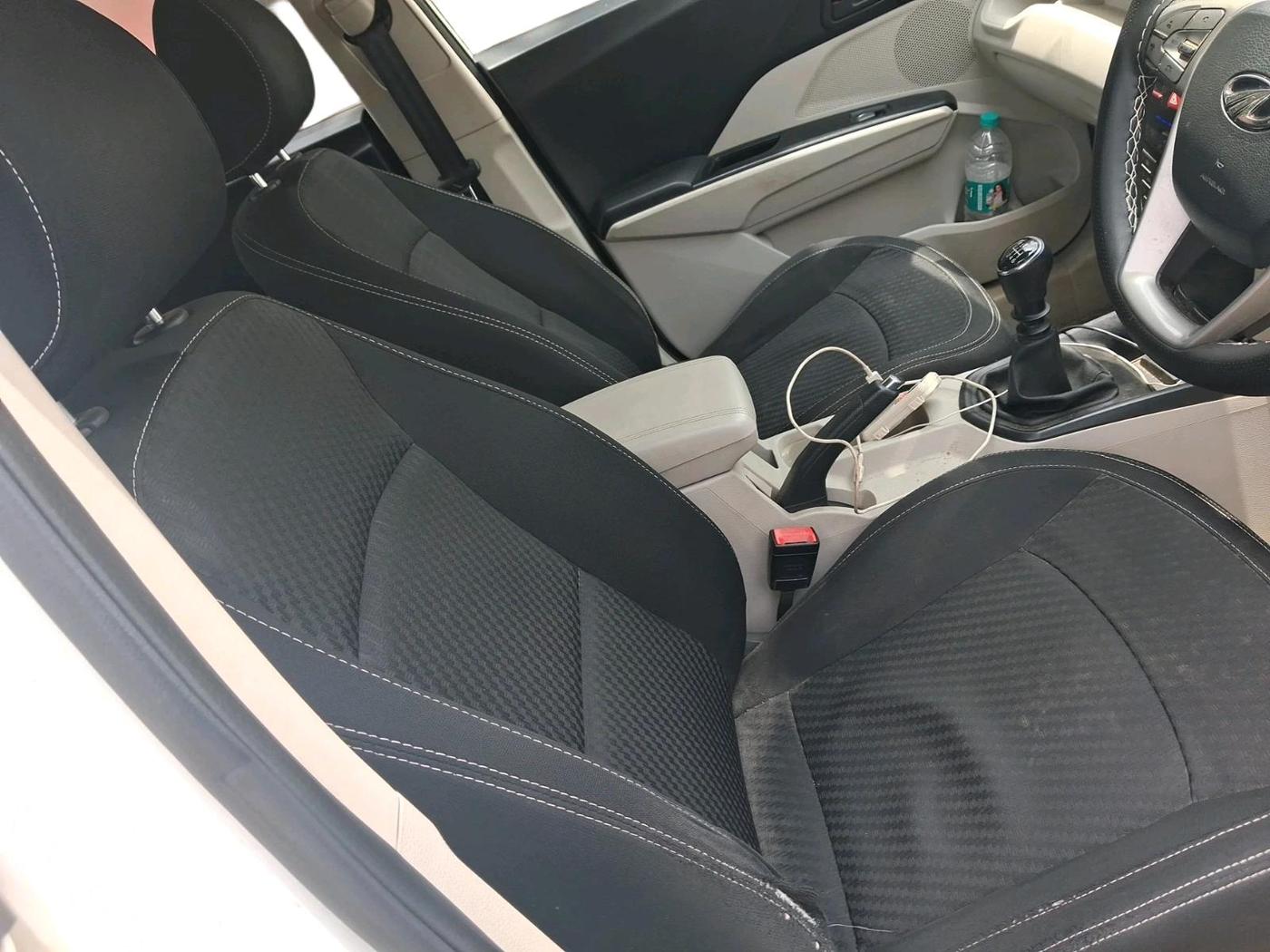 2020 Mahindra XUV300 W4 1.2 PETROL, Petrol, Manual, 92,287 km, interior
