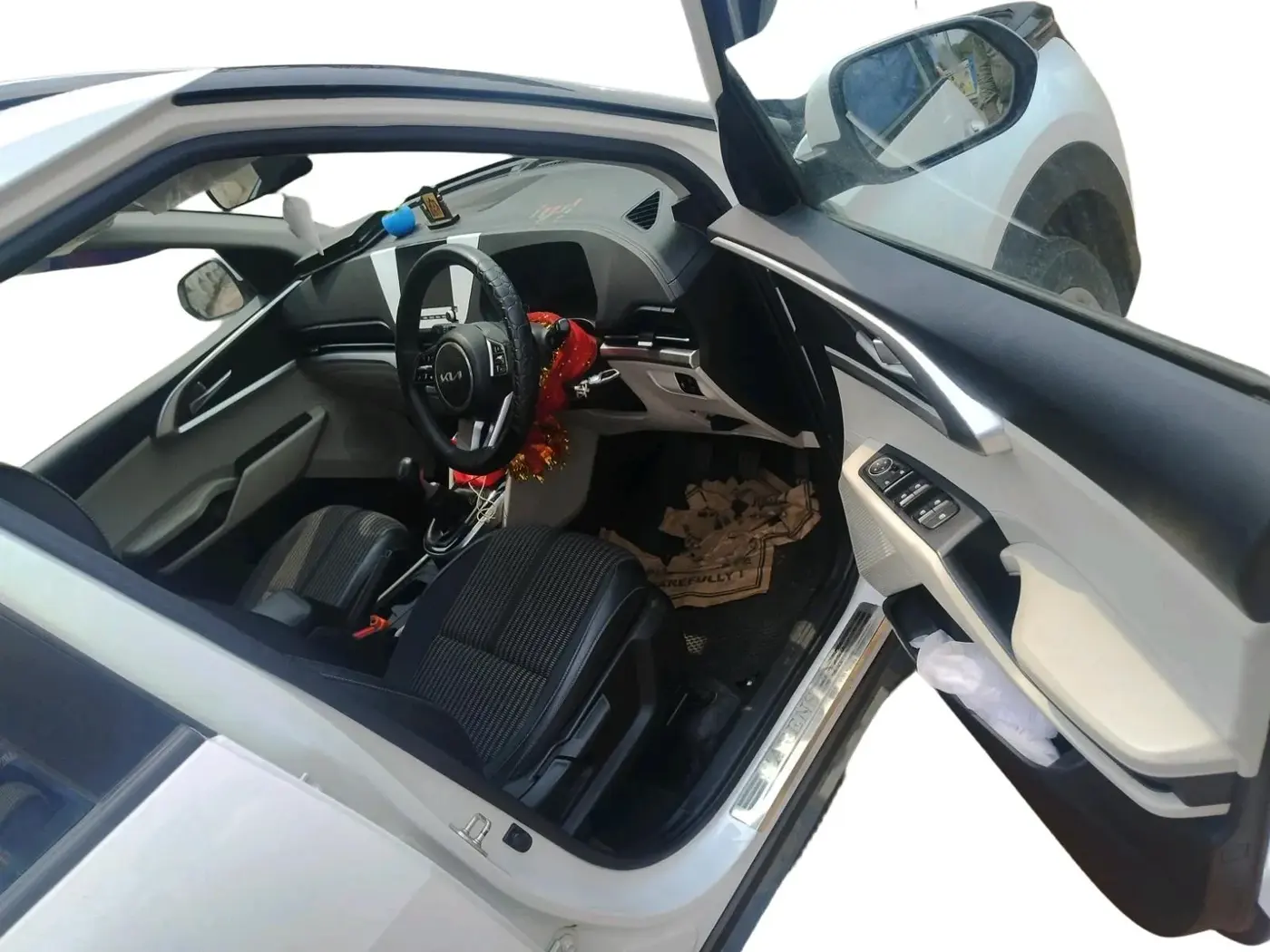 2023 KIA CARENS PRESTIGE 1.5 PETROL 7 STR, Petrol, Manual, 15,433 km, interior