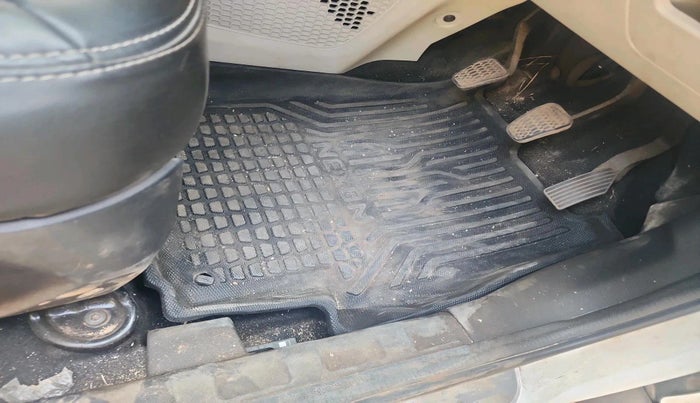 2023 Tata NEXON XZ PLUS PETROL SUNROOF, Petrol, Manual, 30,586 km, interior