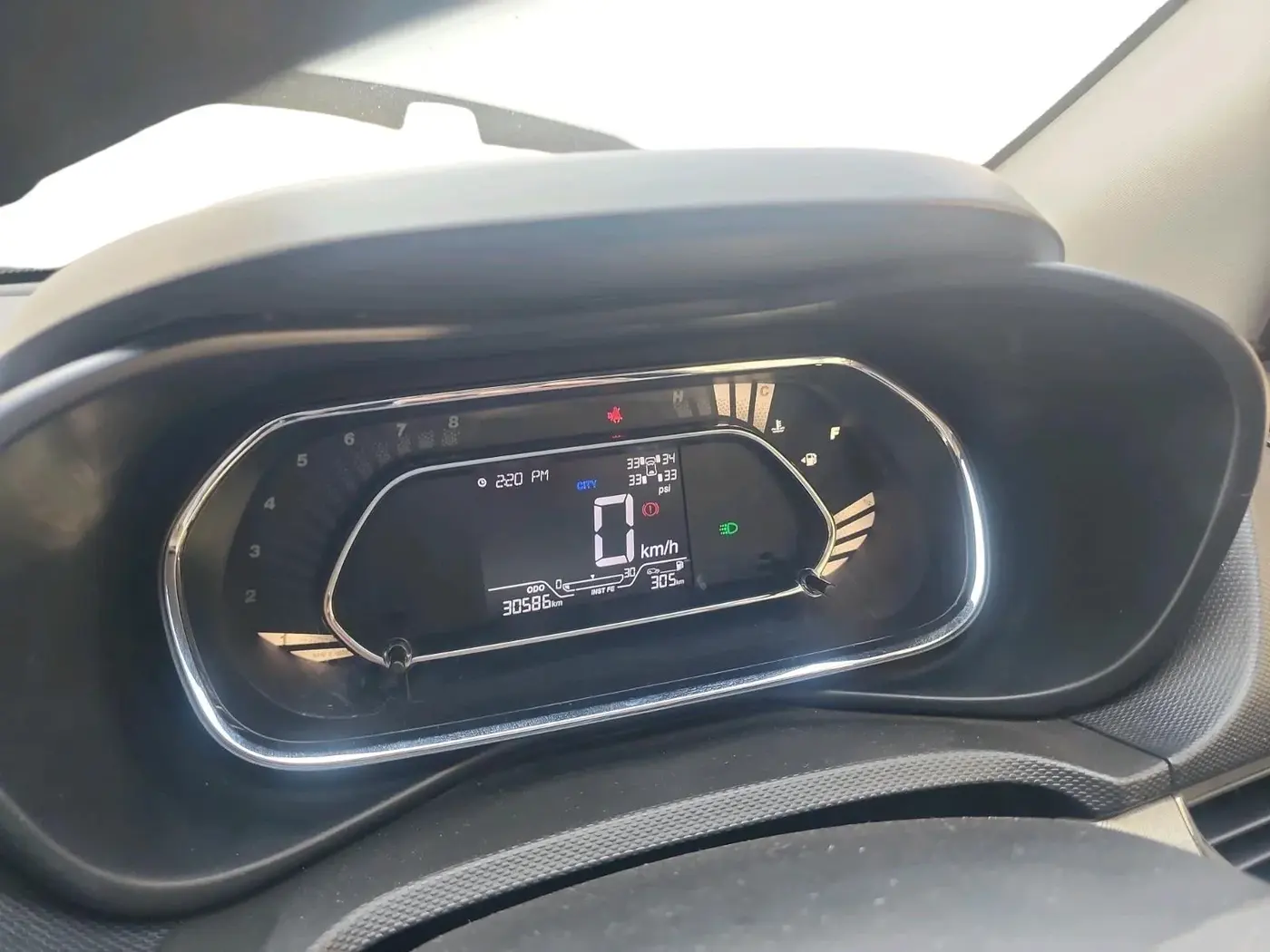 2023 Tata NEXON XZ PLUS PETROL SUNROOF, Petrol, Manual, 30,586 km, interior
