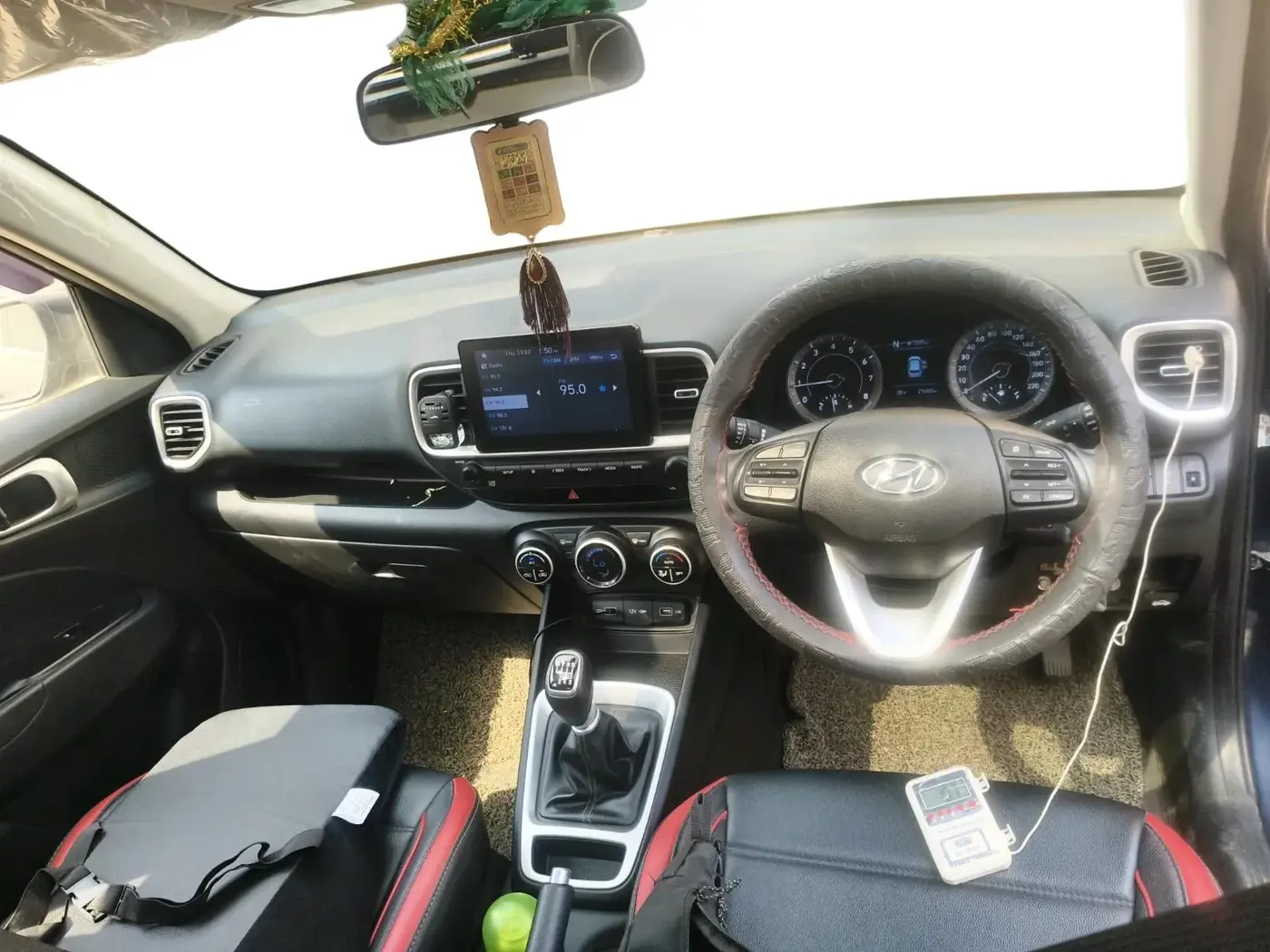 2022 Hyundai VENUE SX 1.0 TURBO IMT, Petrol, Manual, 27,602 km, interior