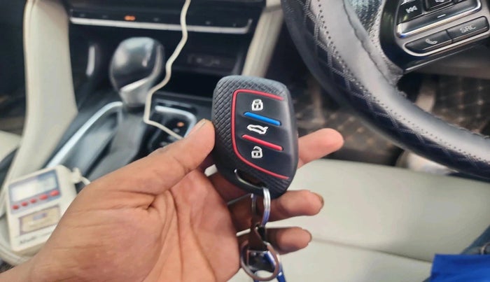 2022 MG ASTOR SAVVY 1.5 CVT, Petrol, Automatic, 81,083 km, interior