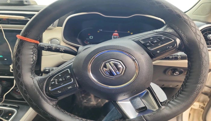 2022 MG ASTOR SAVVY 1.5 CVT, Petrol, Automatic, 81,083 km, interior