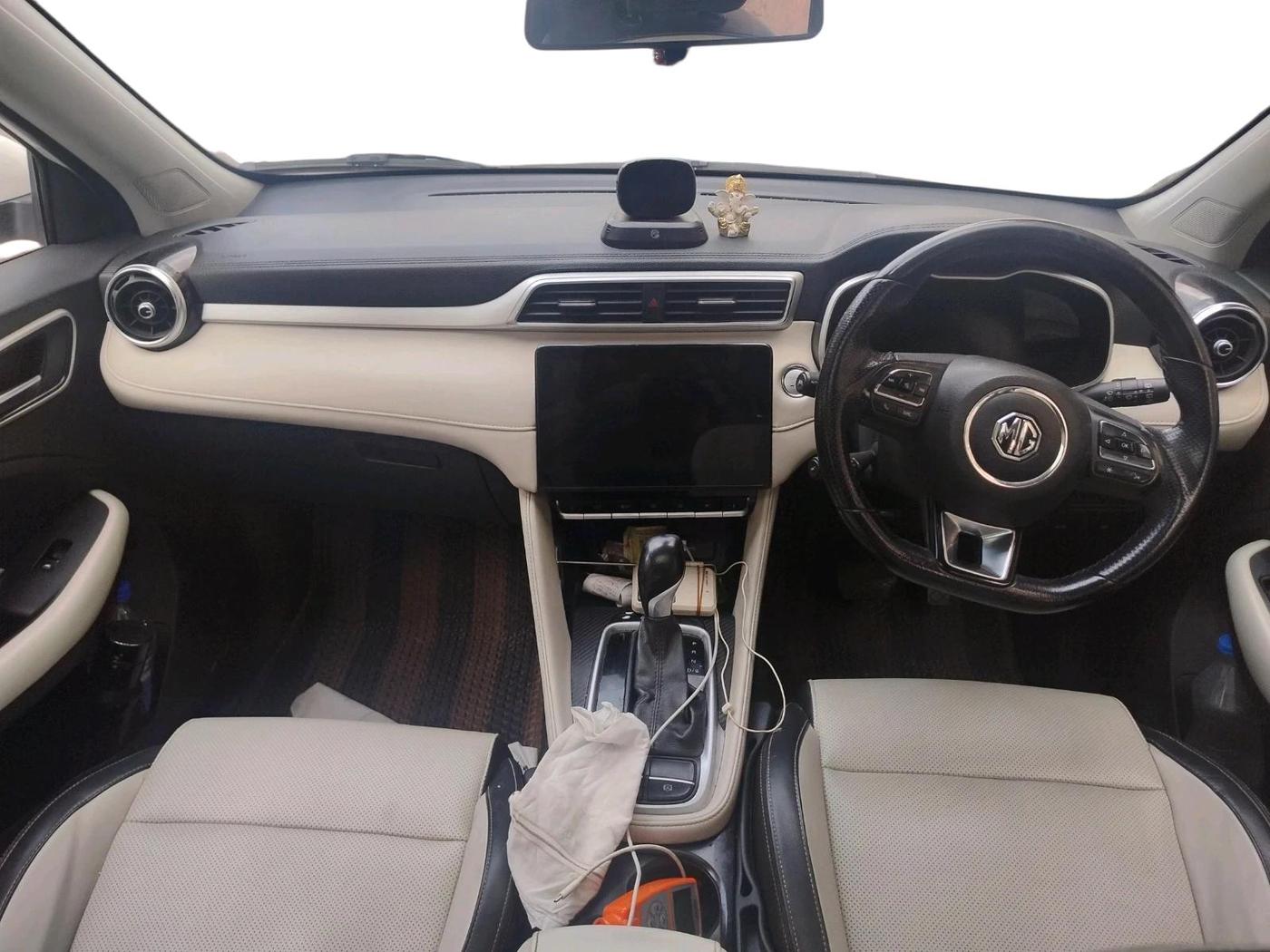 2022 MG ASTOR SAVVY 1.5 CVT, Petrol, Automatic, 86,326 km, interior
