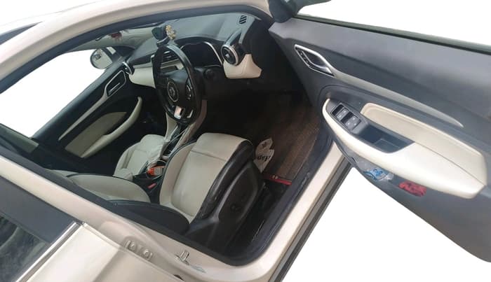 2022 MG ASTOR SAVVY 1.5 CVT, Petrol, Automatic, 86,326 km, interior