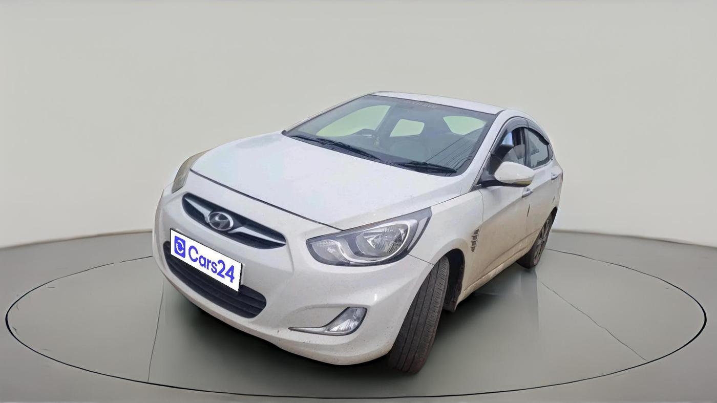 2013 Hyundai Verna FLUIDIC 1.6 CRDI EX, Diesel, Manual, 2,37,014 km, exterior