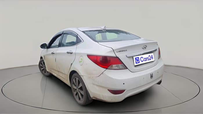 2013 Hyundai Verna FLUIDIC 1.6 CRDI EX, Diesel, Manual, 2,37,014 km, exterior