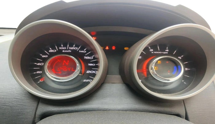 2013 Mahindra XUV500 W8, Diesel, Manual, 1,24,641 km, interior
