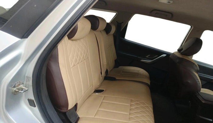 2013 Mahindra XUV500 W8, Diesel, Manual, 1,24,641 km, interior