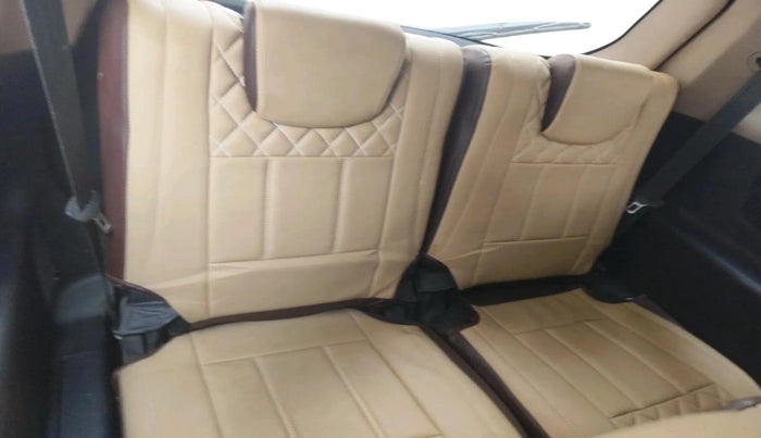 2013 Mahindra XUV500 W8, Diesel, Manual, 1,24,641 km, interior