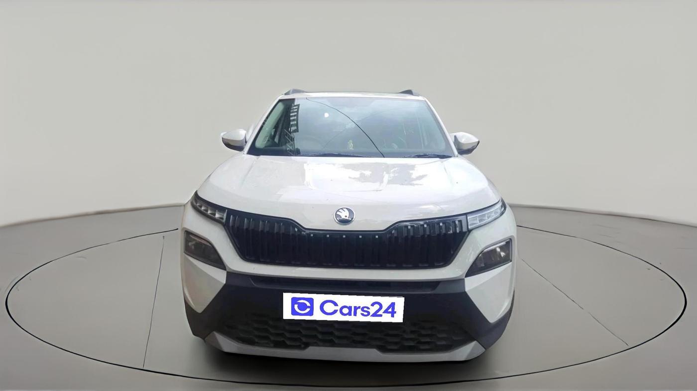 2026 Skoda Kylaq Signature AT, Petrol, Automatic, 4,392 km, exterior