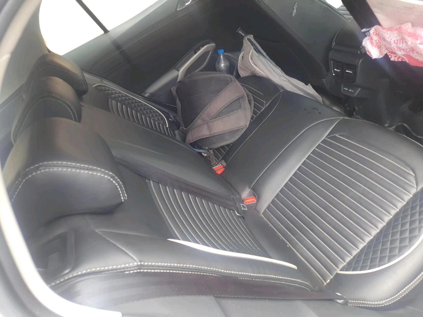 2026 Skoda Kylaq Signature AT, Petrol, Automatic, 4,392 km, interior