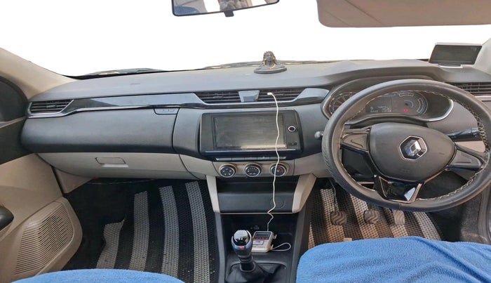 2019 Renault TRIBER RXT, Petrol, Manual, 76,823 km, interior