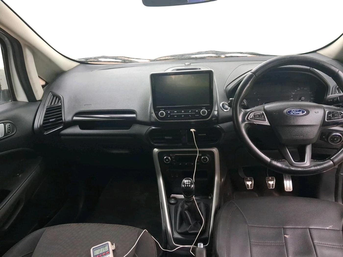2018 Ford Ecosport TITANIUM 1.5L DIESEL, Diesel, Manual, 2,08,603 km, interior