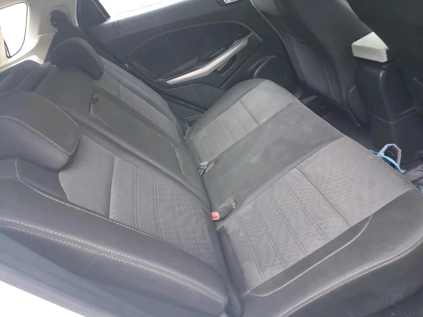 2018 Ford Ecosport TITANIUM 1.5L DIESEL, Diesel, Manual, 2,08,603 km, interior
