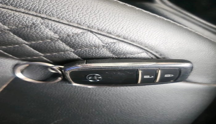 2019 Toyota Innova Crysta 2.4 VX 8 STR, Diesel, Manual, 1,47,192 km, interior