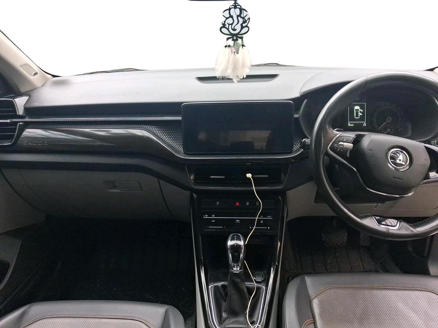 2022 Skoda KUSHAQ STYLE 1.0L TSI AT (6 AIRBAGS), Petrol, Automatic, 58,767 km, interior
