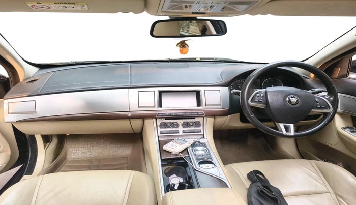 2015 Jaguar XF 2.2 DIESEL LUXURY, Diesel, Automatic, 56,621 km, interior