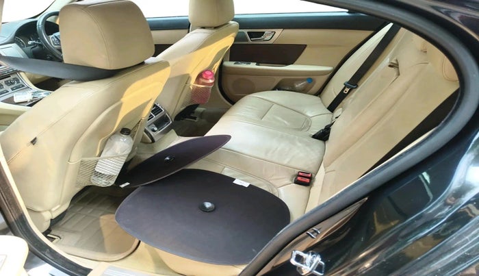 2015 Jaguar XF 2.2 DIESEL LUXURY, Diesel, Automatic, 56,621 km, interior