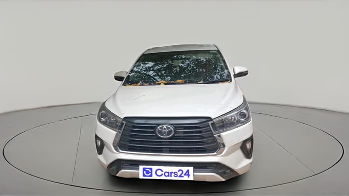2022 Toyota Innova Crysta 2.4 VX 8 STR, Diesel, Manual, 1,63,873 km, exterior