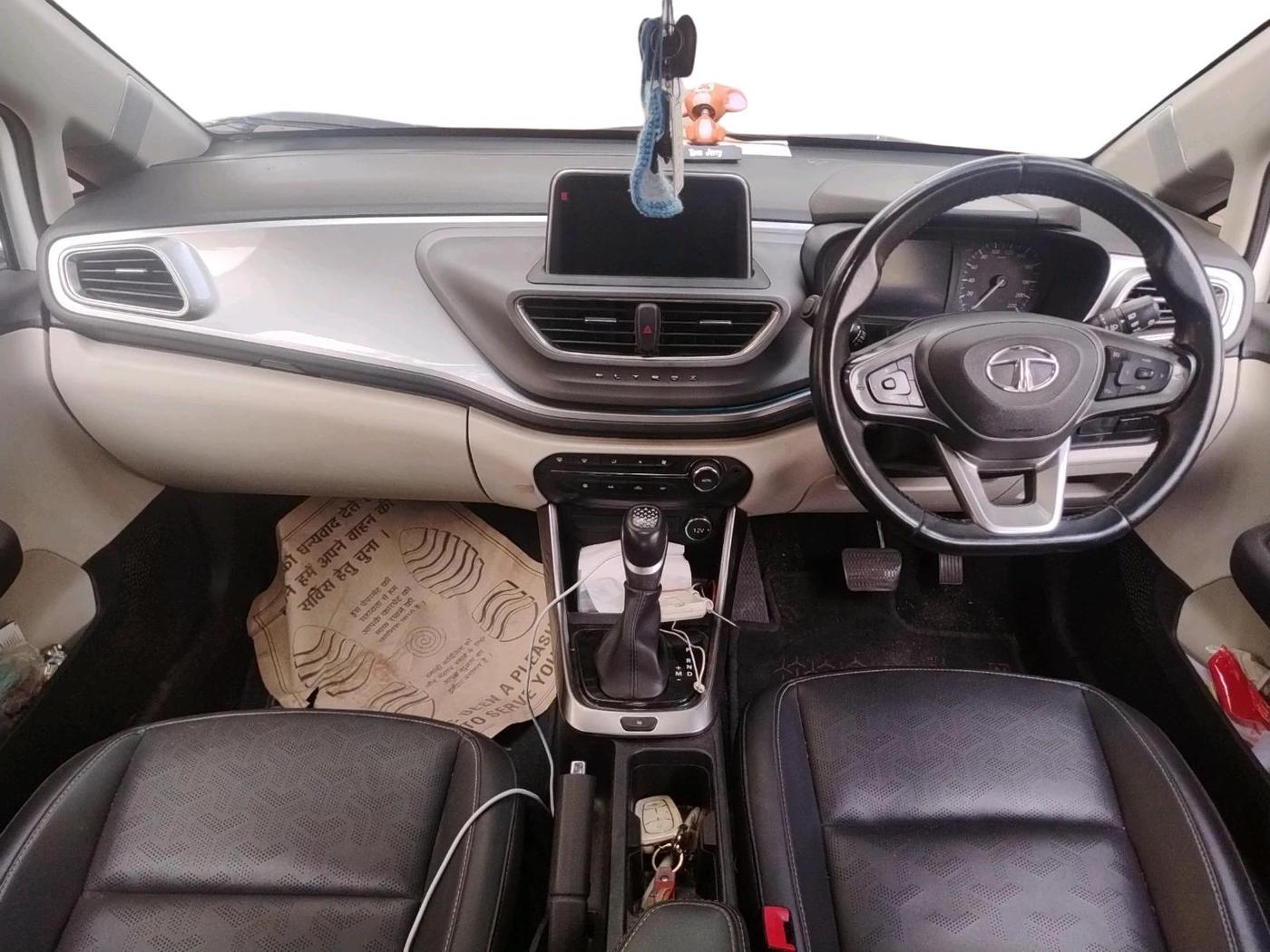 2022 Tata ALTROZ XZA PLUS, Petrol, Automatic, 38,140 km, interior