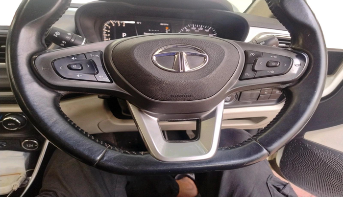 2022 Tata ALTROZ XZA PLUS, Petrol, Automatic, 38,140 km, interior