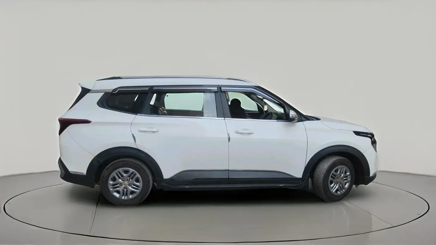 2023 KIA CARENS PRESTIGE 1.5 PETROL 7 STR, Petrol, Manual, 43,970 km, exterior