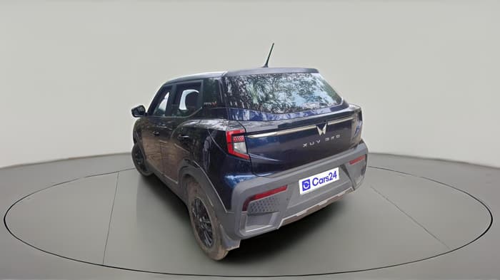 2026 Mahindra XUV 3XO REVX A 1.2 Petrol MT, Petrol, Manual, 4,614 km, exterior
