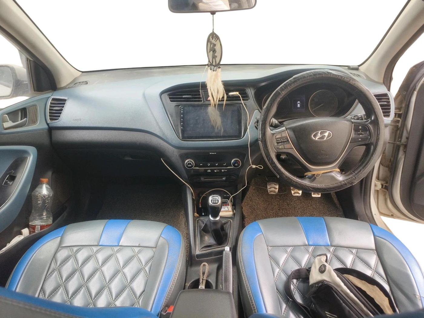 2017 Hyundai i20 Active 1.2 SX, Petrol, Manual, 92,206 km, interior