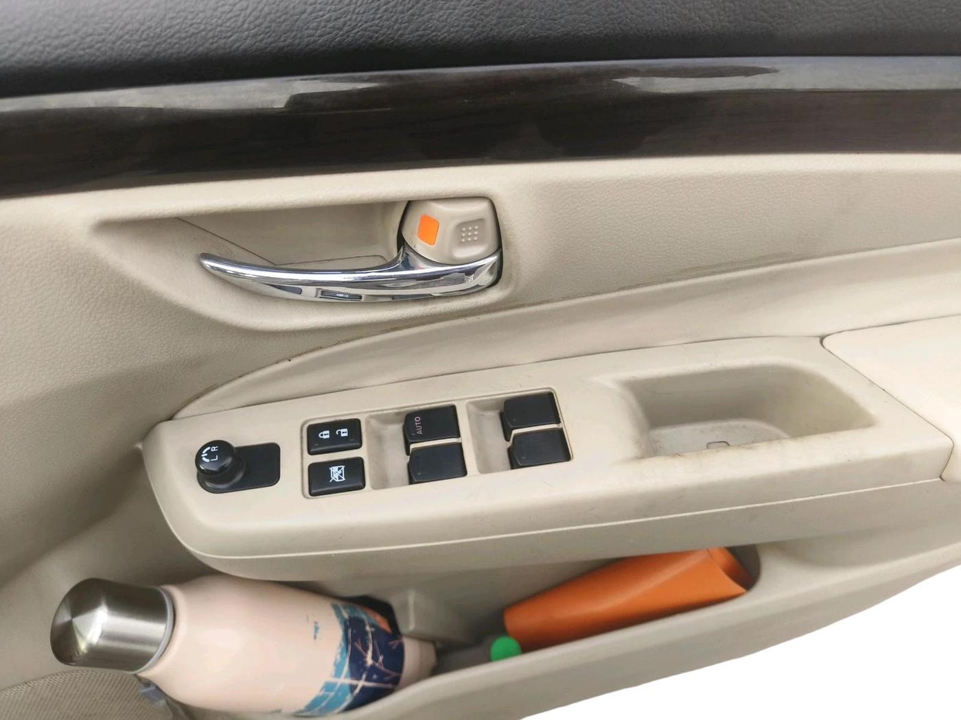 2017 Maruti Ciaz VXI+, Petrol, Manual, 79,717 km, interior