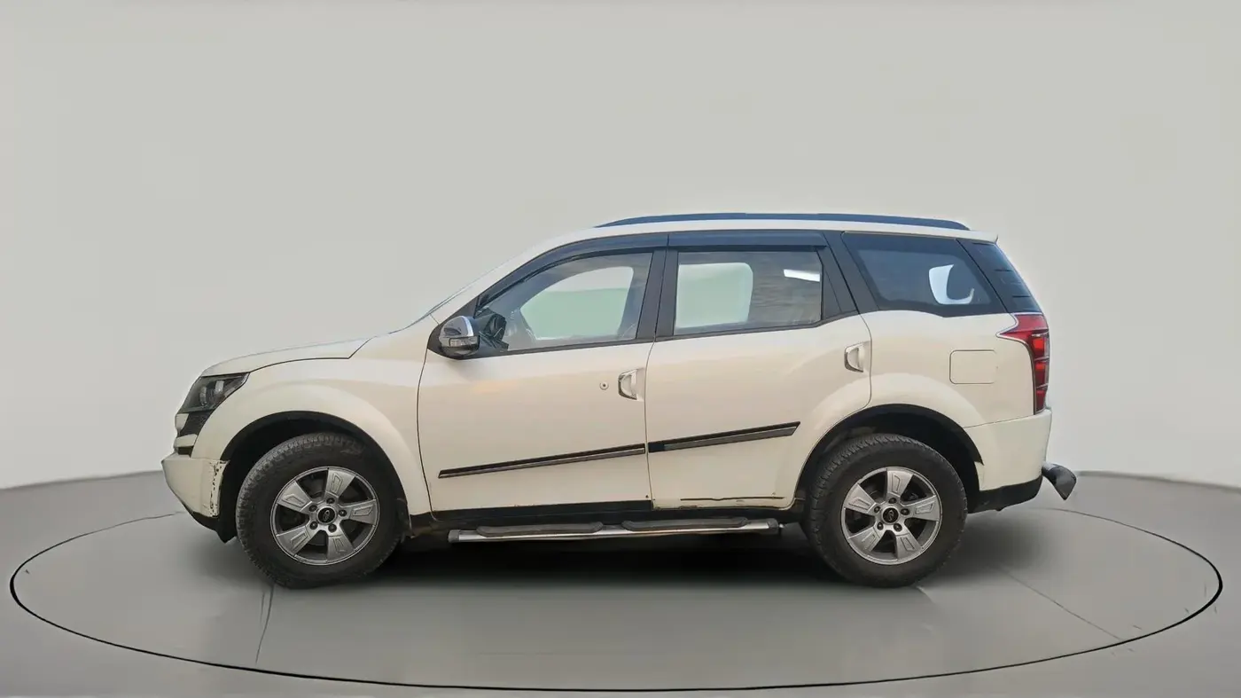 2014 Mahindra XUV500 W8, Diesel, Manual, 1,18,921 km, exterior