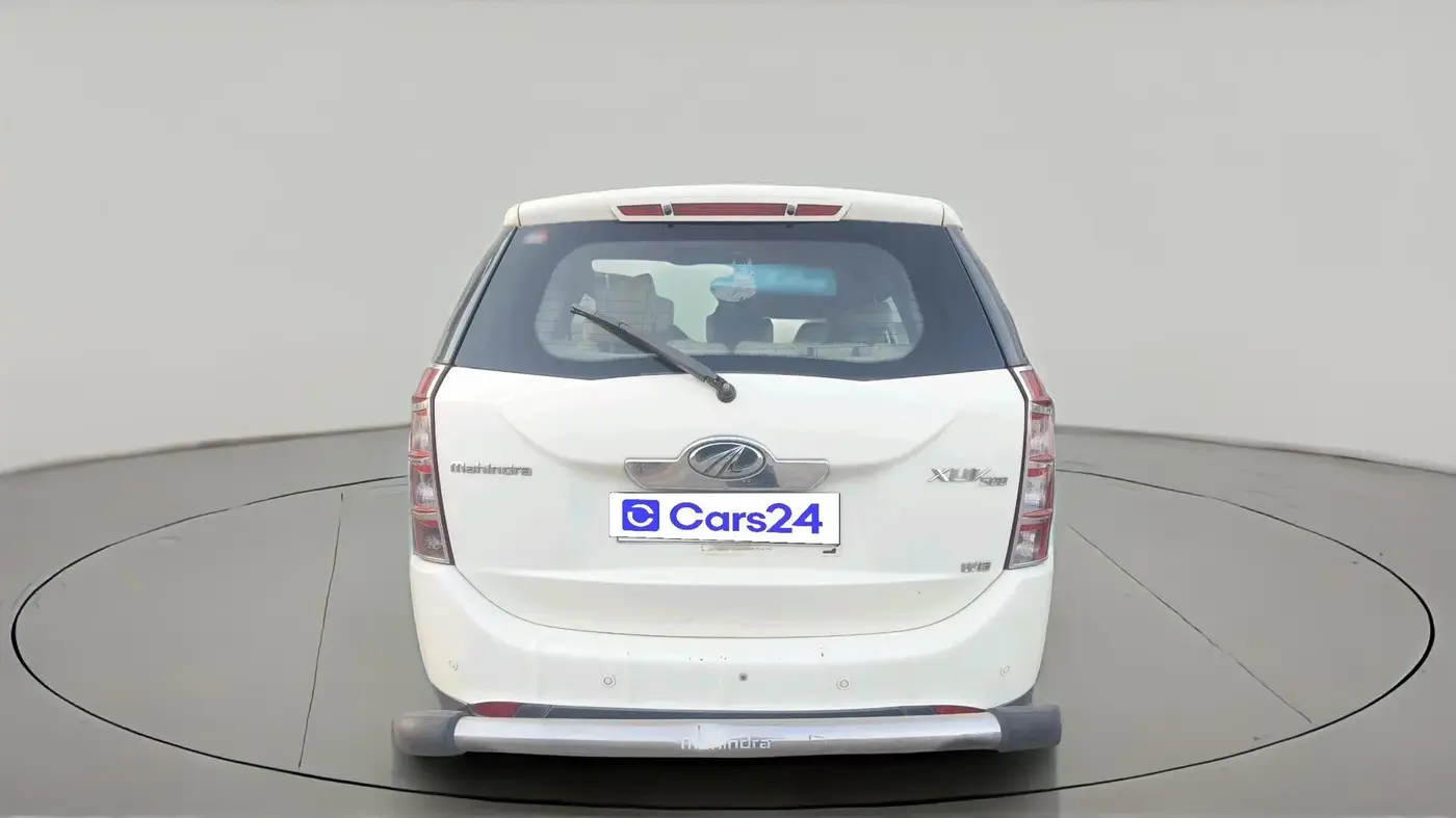 2014 Mahindra XUV500 W8, Diesel, Manual, 1,18,921 km, exterior